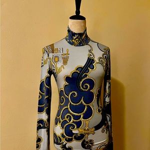 Emilio Pucci famous Italian designer blouse size small longe sleeves turtleneck